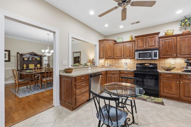 143 Rumsey Circle A, Versailles, KY 40383