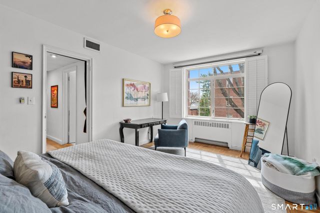 869 Farmington Avenue 205, West Hartford, CT 06119