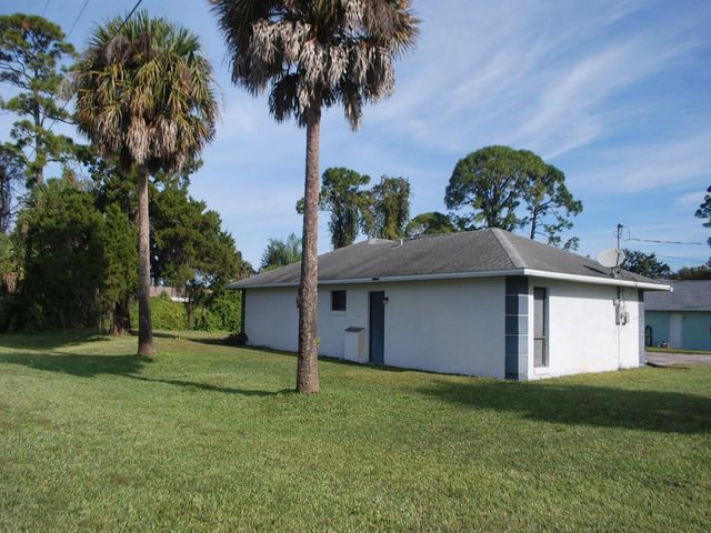 117 POINCIANA ROAD, Edgewater, FL 32141