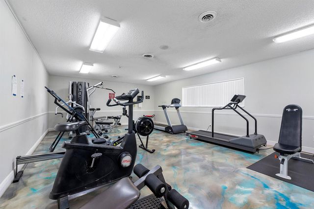 7837 Golf Circle Drive 209, Margate, FL 33063