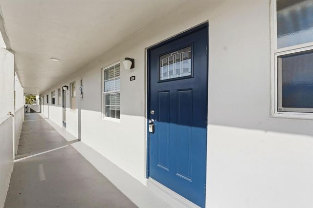 7837 Golf Circle Drive 209, Margate, FL 33063