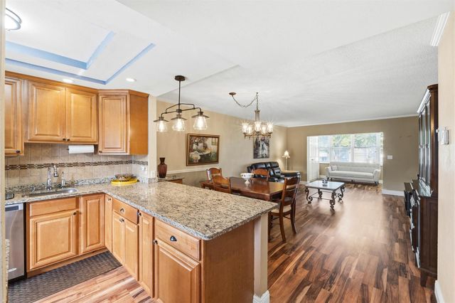 7837 Golf Circle Drive 209, Margate, FL 33063