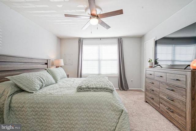 5 KENT PL, Sewell, NJ 08080