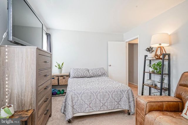 5 KENT PL, Sewell, NJ 08080