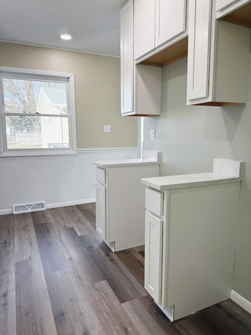 419 Ferris Street, Dixon, IL 61021