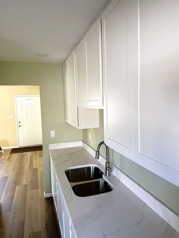 419 Ferris Street, Dixon, IL 61021