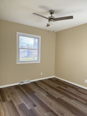 419 Ferris Street, Dixon, IL 61021