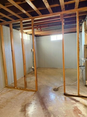 419 Ferris Street, Dixon, IL 61021