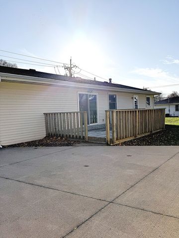 419 Ferris Street, Dixon, IL 61021