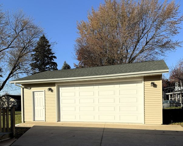 419 Ferris Street, Dixon, IL 61021