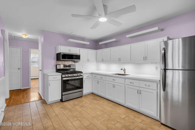 3 Pine Street B, Toms River, NJ 08757