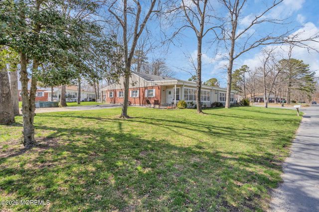 3 Pine Street B, Toms River, NJ 08757