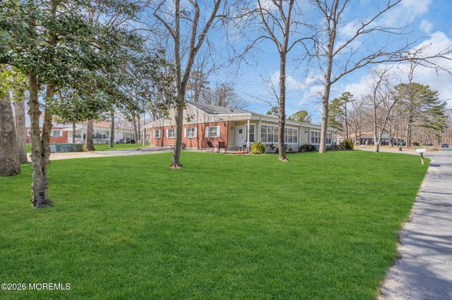 3 Pine Street B, Toms River, NJ 08757