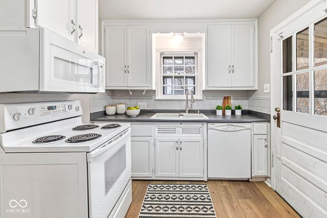 6152 Kingsley Drive, Indianapolis, IN 46220