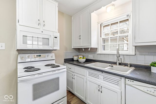 6152 Kingsley Drive, Indianapolis, IN 46220