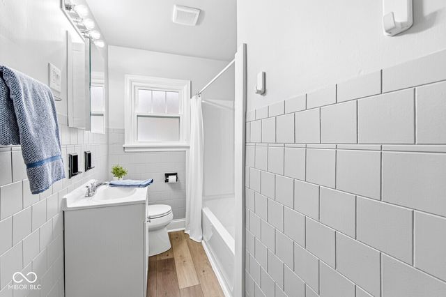 6152 Kingsley Drive, Indianapolis, IN 46220