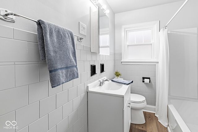 6152 Kingsley Drive, Indianapolis, IN 46220