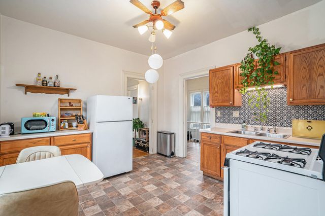110 Woodward Avenue, Kalamazoo City, MI 49007