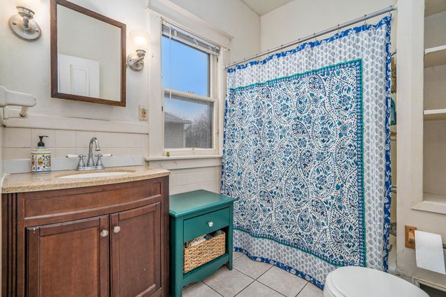 110 Woodward Avenue, Kalamazoo City, MI 49007