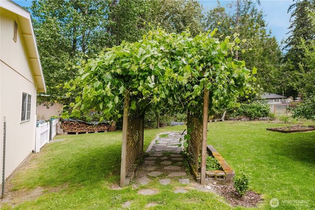 4014 Silver Lane NW, Bremerton, WA 98312