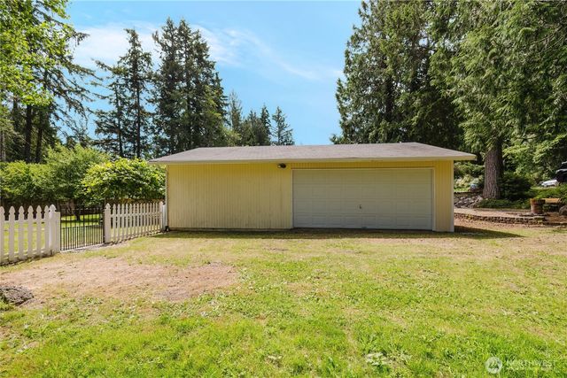 4014 Silver Lane NW, Bremerton, WA 98312