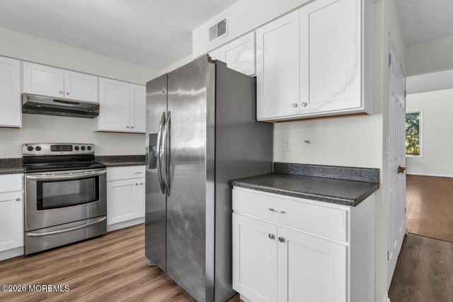 306 Cutty Court 306, Toms River, NJ 08753