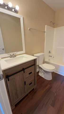 8011 Southgate Boulevard L8, North Lauderdale, FL 33068