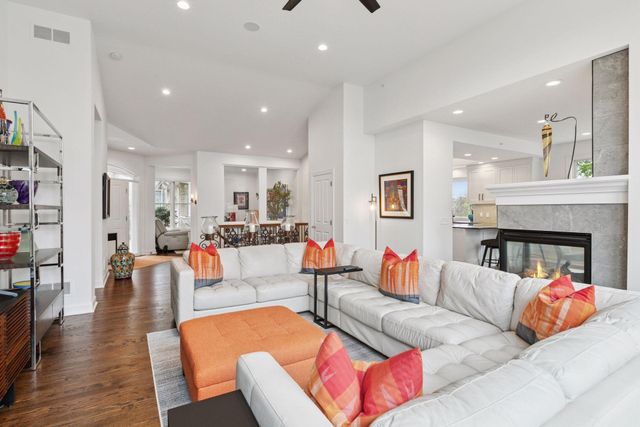 1360 Skyline Drive, Golden Valley, MN 55422