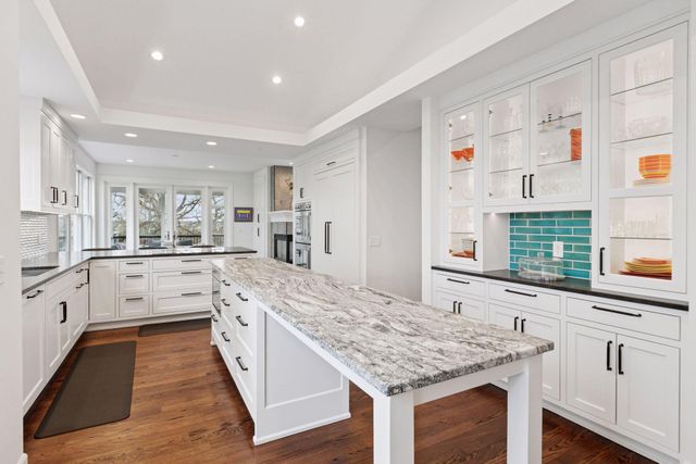 1360 Skyline Drive, Golden Valley, MN 55422