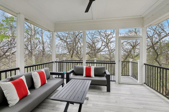 1360 Skyline Drive, Golden Valley, MN 55422