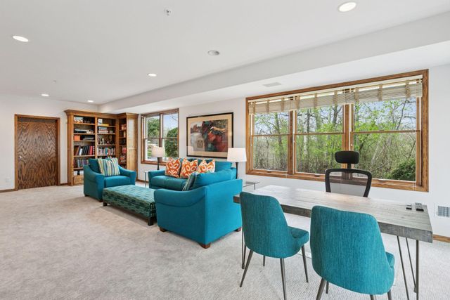 1360 Skyline Drive, Golden Valley, MN 55422