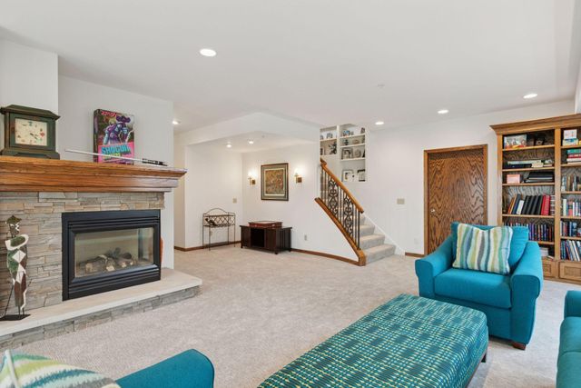 1360 Skyline Drive, Golden Valley, MN 55422