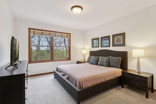 1360 Skyline Drive, Golden Valley, MN 55422