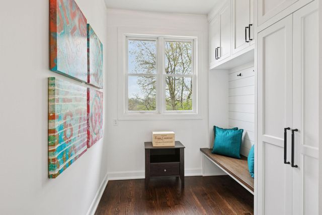 1360 Skyline Drive, Golden Valley, MN 55422