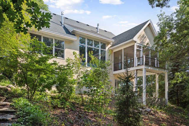 1360 Skyline Drive, Golden Valley, MN 55422