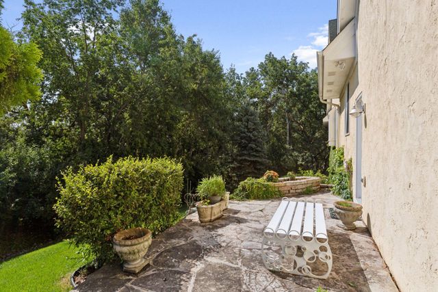 1360 Skyline Drive, Golden Valley, MN 55422