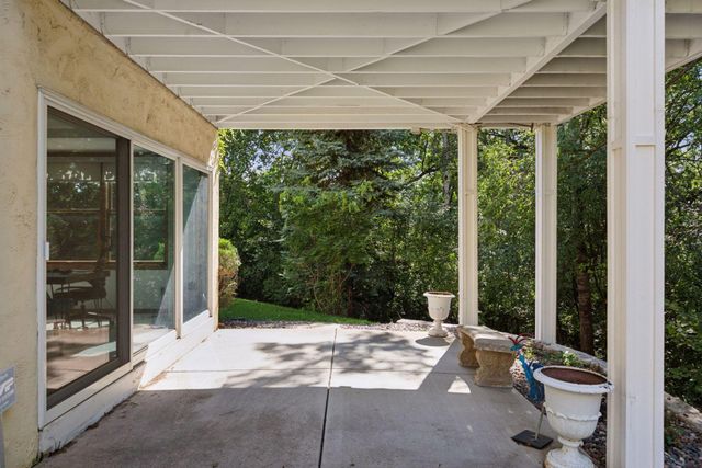 1360 Skyline Drive, Golden Valley, MN 55422