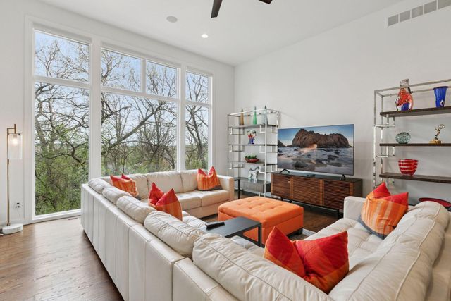 1360 Skyline Drive, Golden Valley, MN 55422