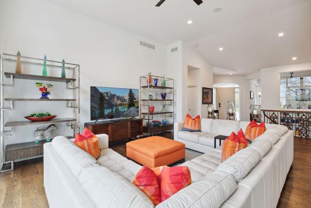 1360 Skyline Drive, Golden Valley, MN 55422