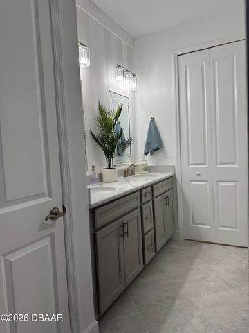 533 Hang Loose Way, Daytona Beach, FL 32124