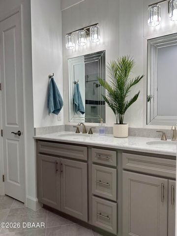 533 Hang Loose Way, Daytona Beach, FL 32124