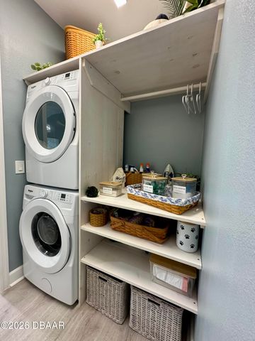 533 Hang Loose Way, Daytona Beach, FL 32124