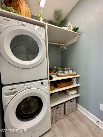 533 Hang Loose Way, Daytona Beach, FL 32124