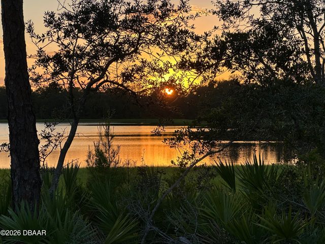 533 Hang Loose Way, Daytona Beach, FL 32124