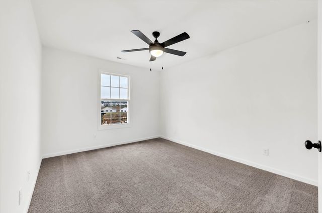 658 Marblewing Ct, Clarksville, TN 37043