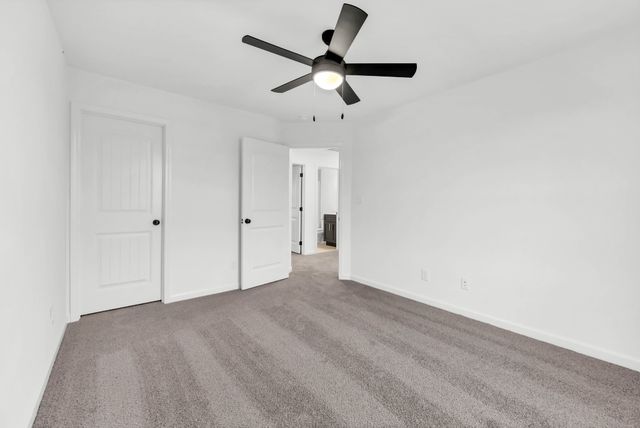 658 Marblewing Ct, Clarksville, TN 37043