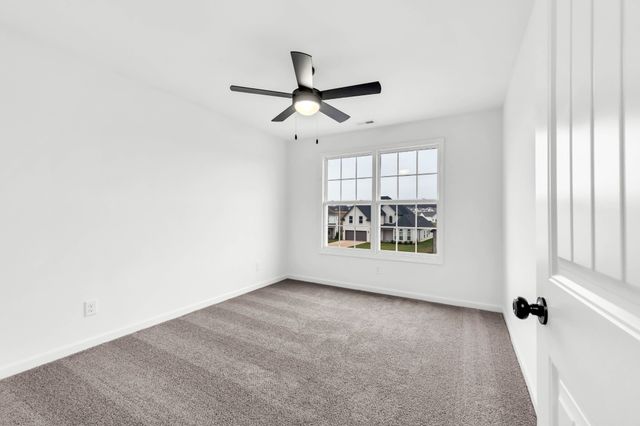 658 Marblewing Ct, Clarksville, TN 37043