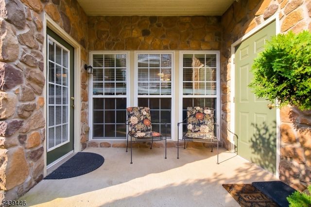 4 Steele Pl C, Hillsborough Twp., NJ 08844