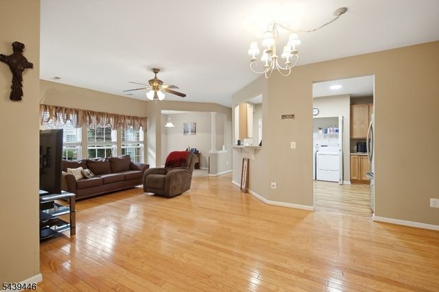 4 Steele Pl C, Hillsborough Twp., NJ 08844