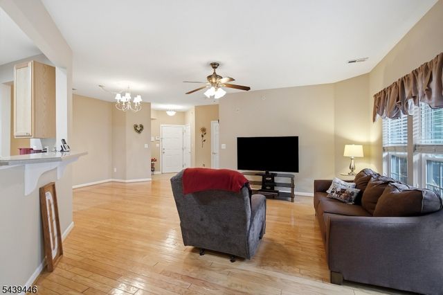 4 Steele Pl C, Hillsborough Twp., NJ 08844